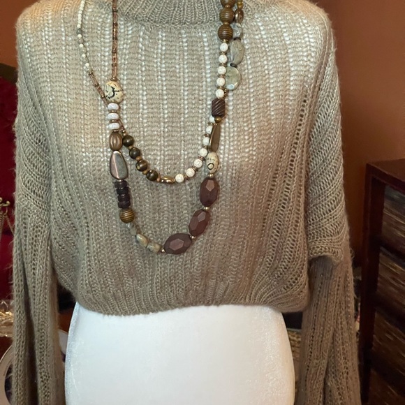 Shein Cropped Bell Sleeve Sweater - Picture 3 of 7